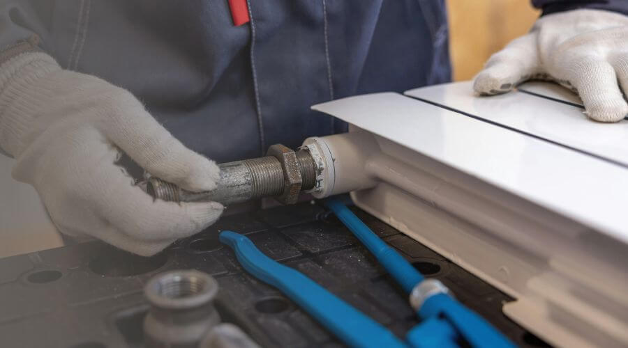 Expert burst pipe repair services in Springfield, GA